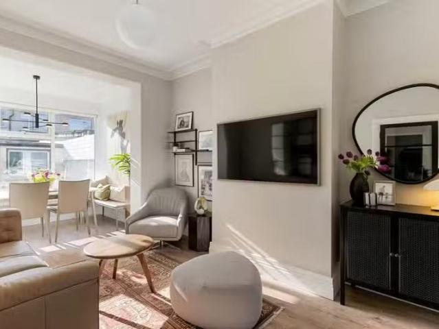347 Crumlin Road, Crumlin, Dublin 12 is for sale