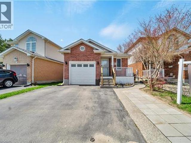 347 Keewatin Avenue Unit# Main Level, Kitchener, ON, N2B 3W2 house for lease | Listing ID 40840 | Royal LePage