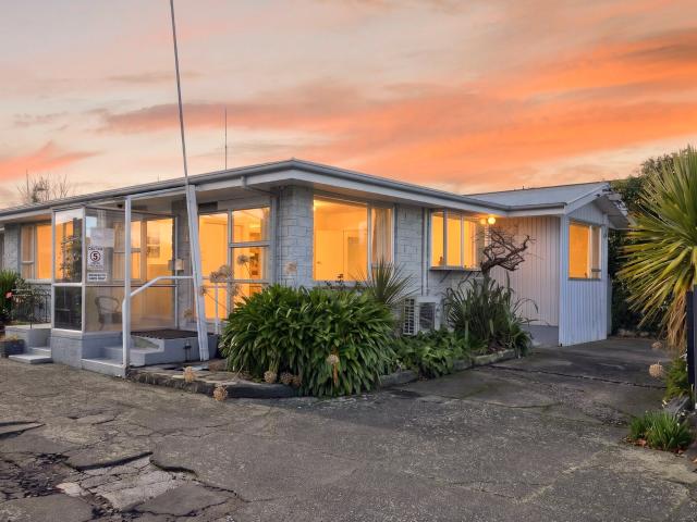 347 Worcester Street, Linwood