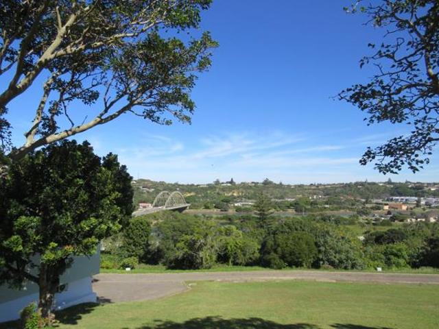 348 m² Land available in East Bank
