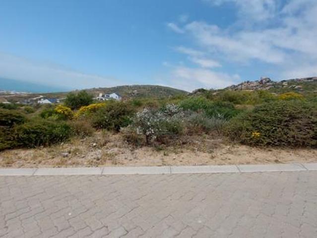 348 m² Land available in St Helena Views