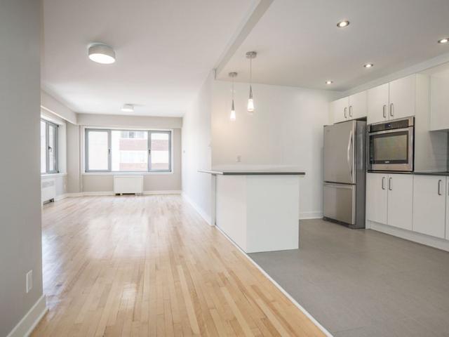 3495 Rue de la Montagne