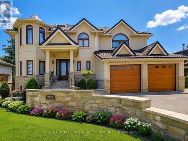 3496 Burningoak Crescent, Mississauga, ON, L4Y 3L5 house for sale | Listing ID W13488 | Royal LePage
