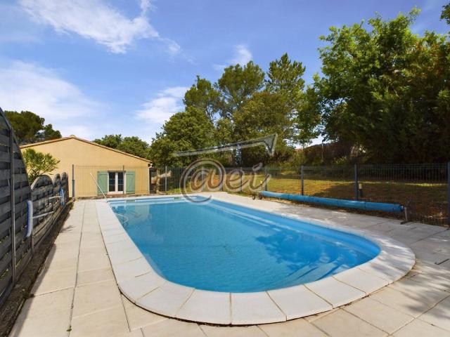 349 500 euros RIANS VILLA T5 SUR 1355 M², PISCINE