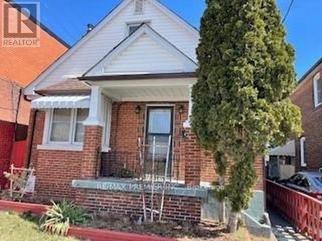 349 Kipling Avenue, Toronto, ON, M8V 3K6 house for sale | Listing ID W12058 | Royal LePage