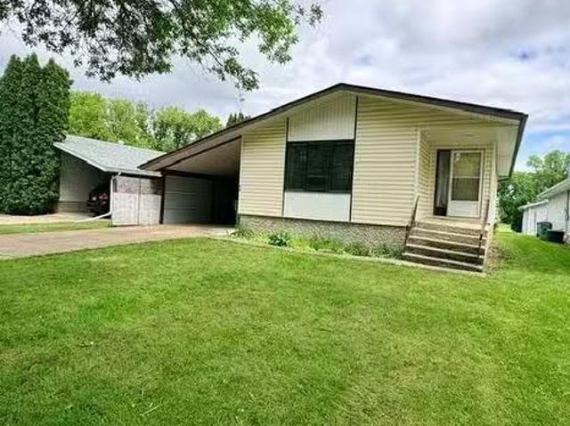 34 4Th Avenue Se, Dauphin, MB, R7N 3B1 house for sale Listi.