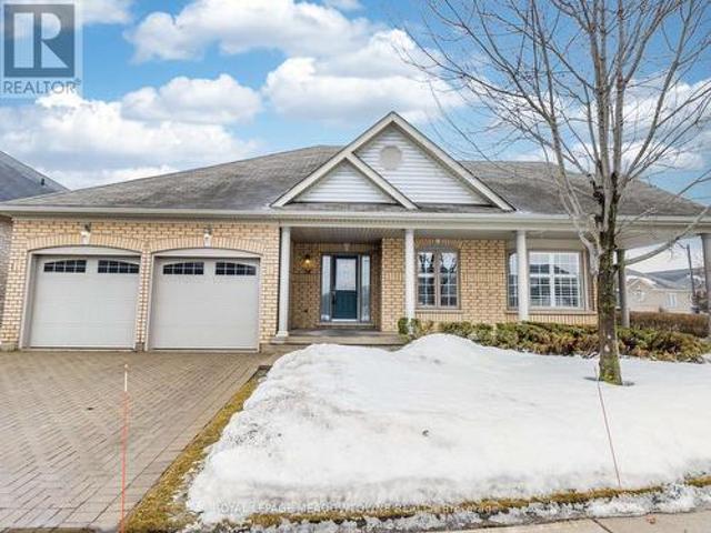 34 54 Locust Drive, Brampton, ON, L6R 0W2 condo for sale | Listing ID W12006 | Royal LePage
