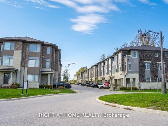 34 384 Arctic Red Drive E, Oshawa | For Sale @ $685,000 | Condos. Ca