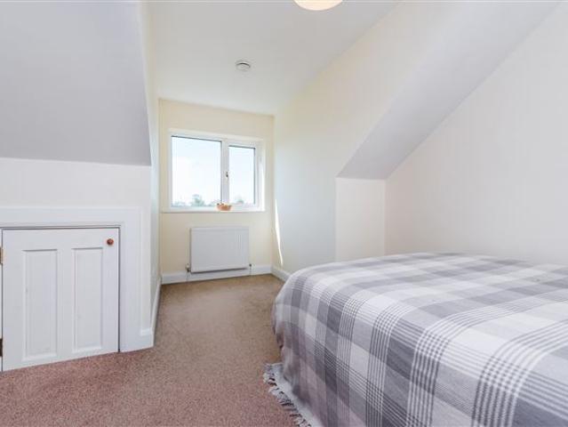 34 The Streams, Naas, Caragh, Co. Kildare Sherry FitzGerald O'Reilly Naas 4925 MyHome. Ie Residential