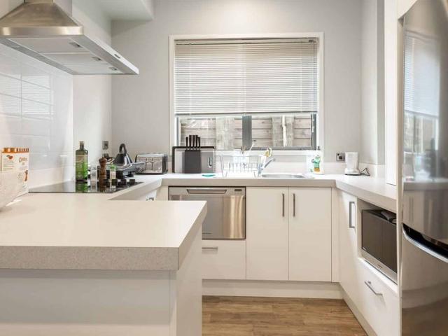 3/4 Tisdall Street