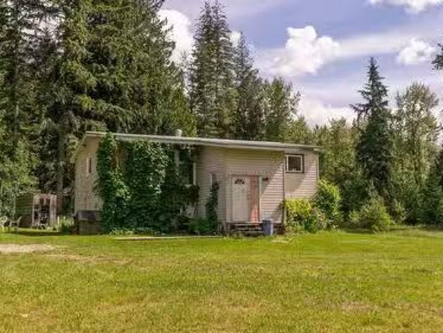 34 West Poirier Road, Mara, BC, V0E 2K0 house for sale List.