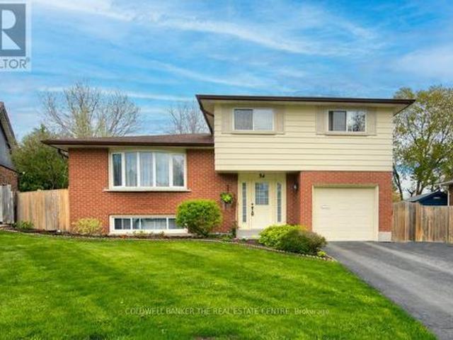 34 Westwood Crescent, Kitchener, ON, N2M 2L8 house for sale | Listing ID X13142 | Royal LePage