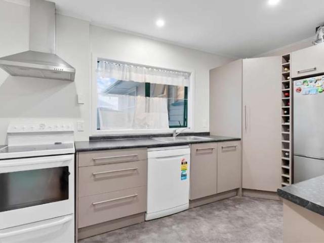 34 Antrim Crescent, Otara, Manukau City
