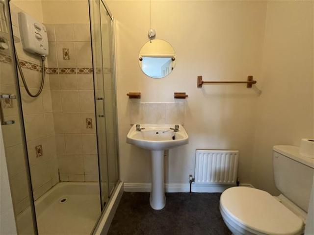 34 Ashgrove Lawn, Clonmel, County Tipperary P F Quirke & Co Ltd 4838 MyHome. Ie Residential