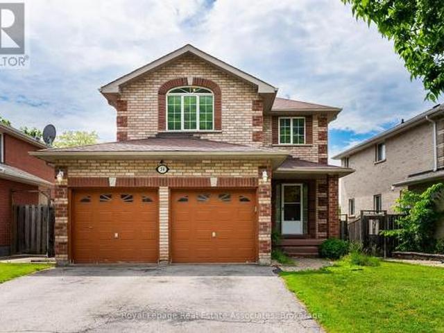 34 Bloom Crescent, Barrie, ON, L4N 0S8 house for sale | Listing ID S13427 | Royal LePage