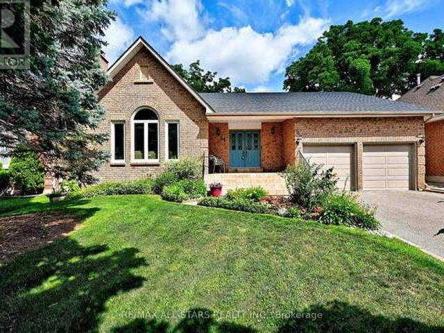 34 Captain Armstrong Lane, Markham, ON, L3P 3C9 house for sale | Listing ID N13682 | Royal LePage