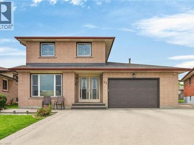 34 Capri Crescent, Hamilton, ON, L8E 4J7 house for sale | Listing ID 40838 | Royal LePage