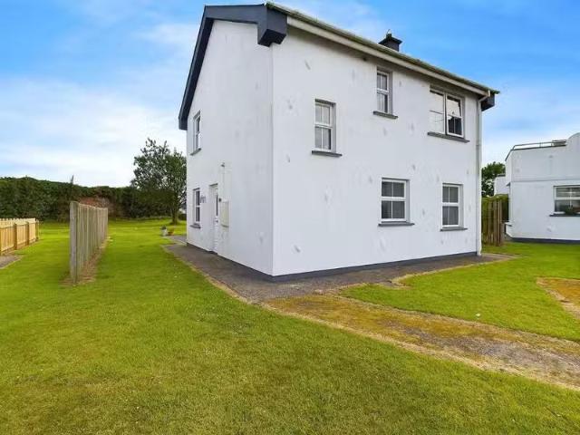 34 Castlegardens, St. Helen's, Rosslare Harbour, Co. Wexford.