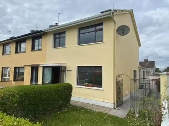 34 Childers Road, Cloughleigh, Ennis, Co. Clare, V95X66W is fo.
