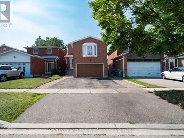 34 Clarridge Court, Brampton, ON, L6X 3N5 house for sale | Listing ID W13570 | Royal LePage