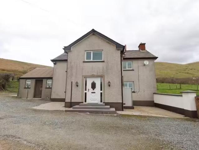 34 Dirnan Road