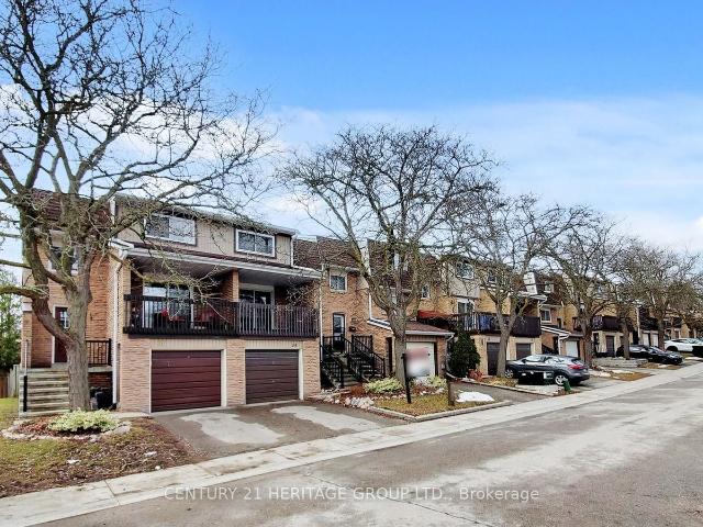 34 Dunkeld Way, Thornhill | Sold, N13036 | Condos. Ca