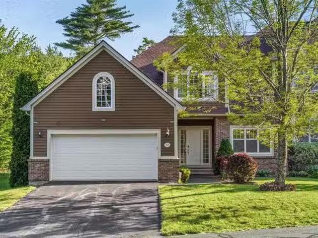 34 Greenside Lane, Hammonds Plains, NS, B4B 2A1 townhouse fo.