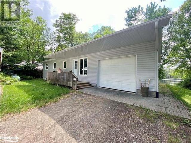 34 Hunts Road, Huntsville Chaffey, ON, P1H 1J4 house for sale | Listing ID X10437 | Royal LePage
