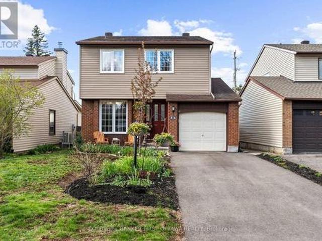34 Melville Drive, Ottawa, ON, K2J 2E9 house for sale | Listing ID X13540 | Royal LePage