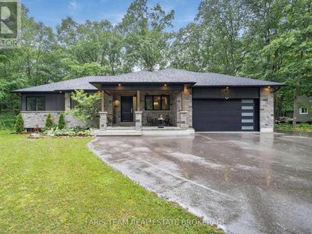 34 Oakwood Avenue, Tiny, ON, L9M 0J2 house for sale | Listing ID S13552 | Royal LePage