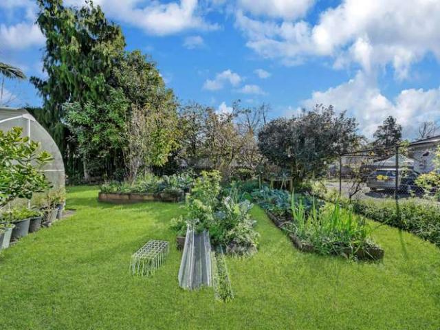 34 Serwayne Place, Sunnyvale, Waitakere City