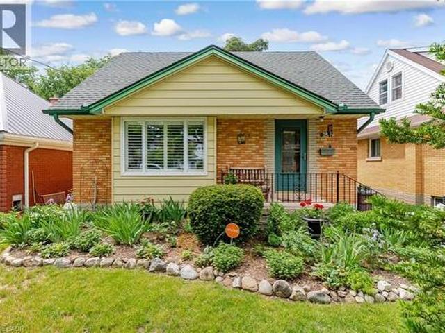 34 Sixth Avenue, Kitchener, ON, N2C 1R1 house for sale | Listing ID 40828 | Royal LePage