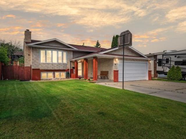 34 Stirling Road Nw, Edmonton, AB, T5X 4C3 house for sale | Listing ID E4500 | Royal LePage