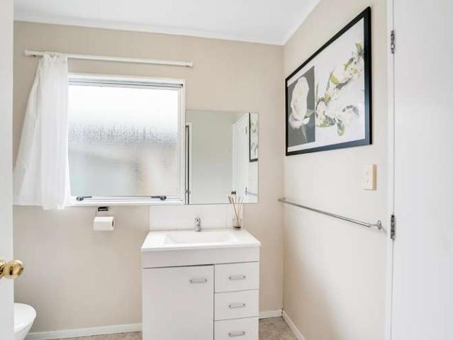 34B Cowley Drive, Temple View, Hamilton City