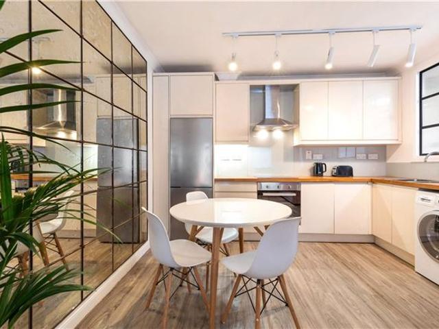 350,000 | Apt 13 Hillcourt, Highfield Road, Rathgar Lisney Sotheby's International Realty Ranelagh 5006 MyHome. Ie Residential