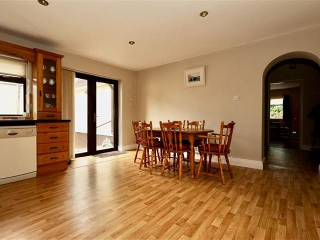 350,000 | Crannagh, Summerhill, Athlone, Co. Roscommon Sherry FitzGerald Quain 5022 MyHome. Ie Residential