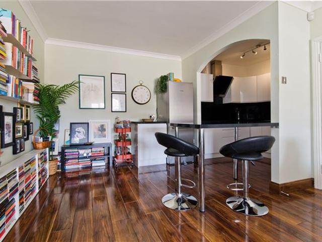 350,000 | 15 Goldstone Court, Clogher Road, Crumlin, Dublin 12 Sherry FitzGerald Sundrive 4986 MyHome. Ie Residential