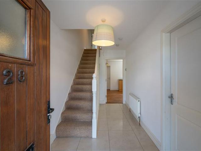 350,000 | 28 Fort Hill, Moneygurney, Douglas, Cork Sherry FitzGerald Cork 5015 MyHome. Ie Residential