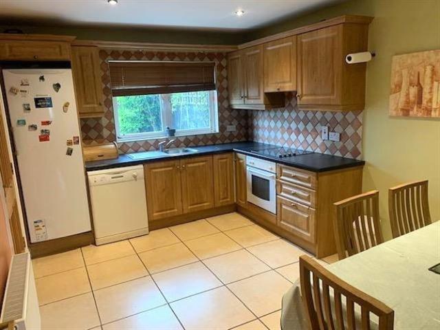 350,000 | 201 Coill Tíre, Galway, Doughiska, Co. Galway John Quinn Auctioneers 5001 MyHome. Ie Residential