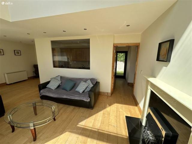 350,000 | 2 Castle Quay, Kilgobbin, Ballinadee, Cork James Murphy & Co. Auctioneers 4804 MyHome. Ie Residential
