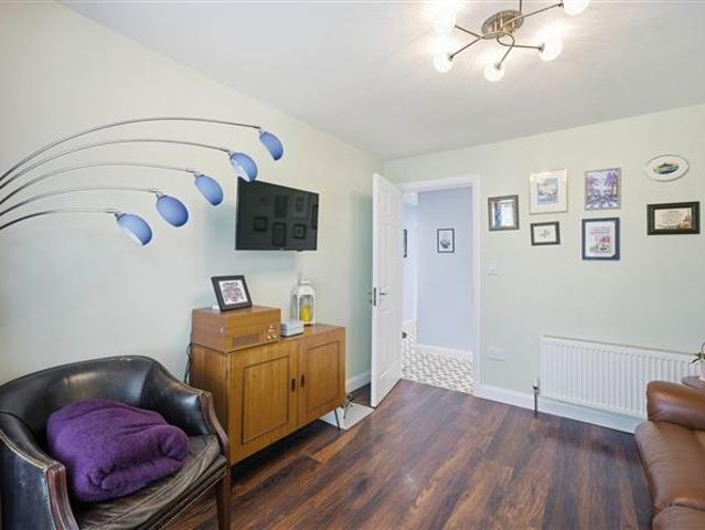 350,000 | 40 Briarwood Lawn, Mulhuddart, Dublin 15 Baxter Real Estate 4980 MyHome. Ie Residential