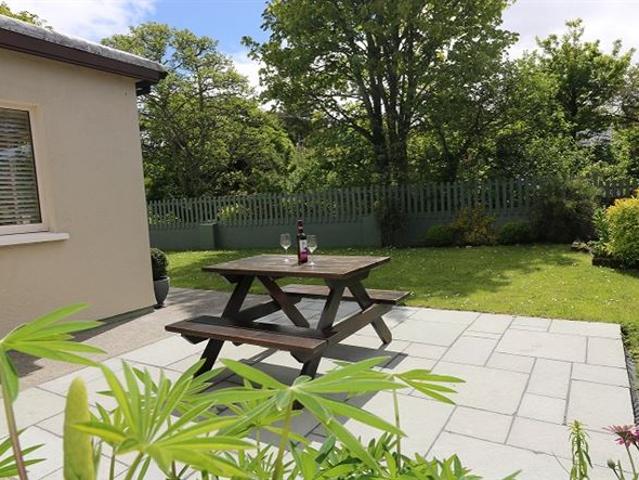 350,000 | 4 The Low Road, Clifden, Galway Matt O'Sullivan Auctioneers 5000 MyHome. Ie Residential