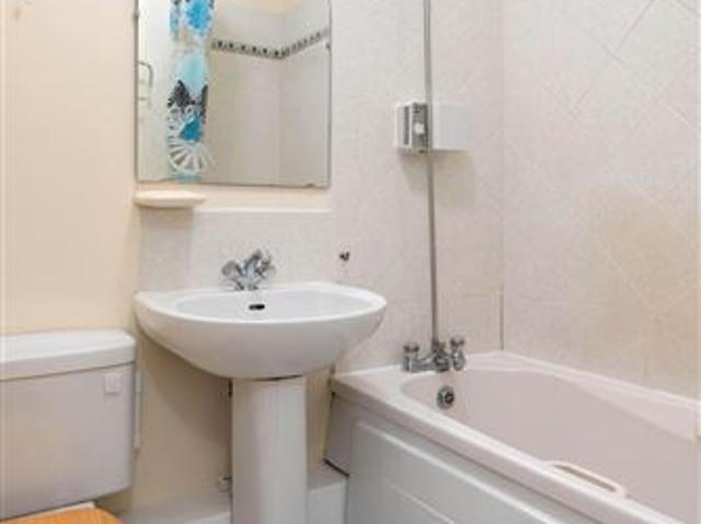 350,000 | 62 Clearwater Cove, Dun Laoghaire, Dublin Wyse Residential Mount Street Upper 4996 MyHome. Ie Residential