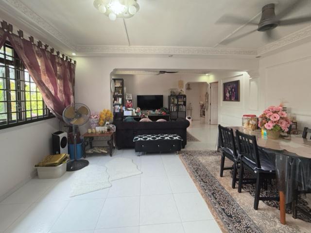 350 Ang Mo Kio Street 32 HDB Apartment For Sale, $899,888, 3 Bed 2 Bath 1,184 sqft $760.00 psf