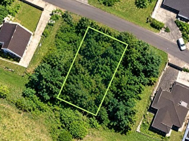 350 m² Land available in Belvedere