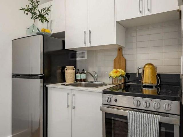 350 Mayfield Street 1 Bedroom Apartment for Rent at 350 Mayfield St, Ottawa, ON K1L 7W1 Vanier
