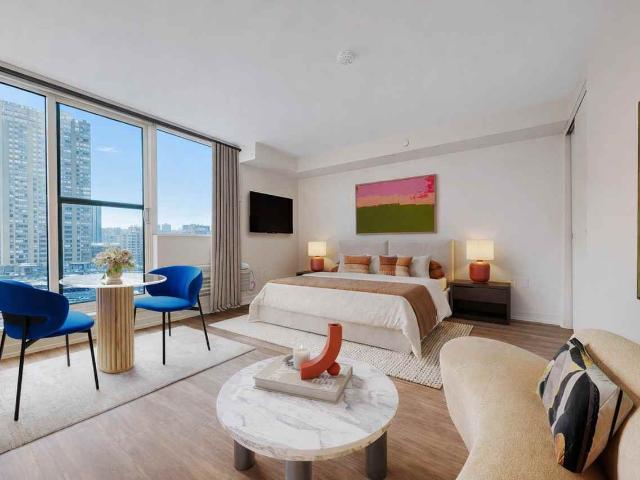 350 North Queens Quay West Phase IV Studio Apartment for Rent at 350 Queens Quay W, Toronto, ON M5V 3A7 Harbourfront