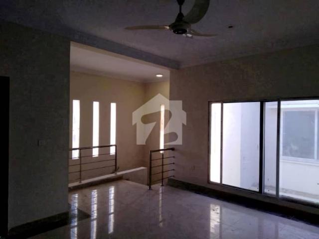 350 Square Yards House In Central Falcon Complex New Malir For Sale