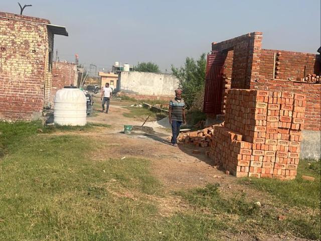 350 Sq.Mt. Plot in New Moradabad Listing ID: #9429
