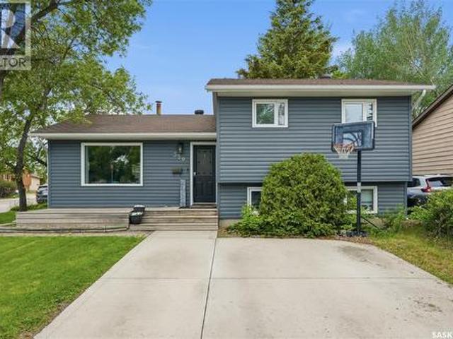 350 Weyakwin Drive, Saskatoon, SK, S7J 4H5 house for sale | Listing ID SK038725 | Royal LePage